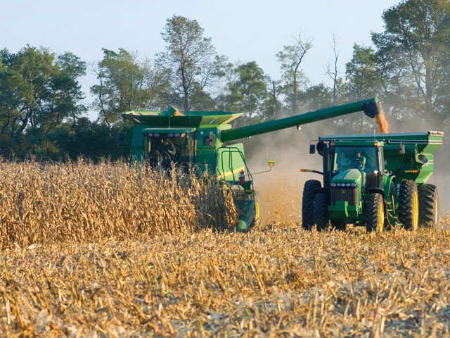 In areas of the Midwest where rains haven't hit yet, harvest has begun and farmers are reporting some impressive corn yield numbers. (DTN file photo)